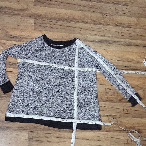 MAURICES Black White Scoop Neck Rayon Blend Lightweight Pullover Sweater - Picture 5 of 7